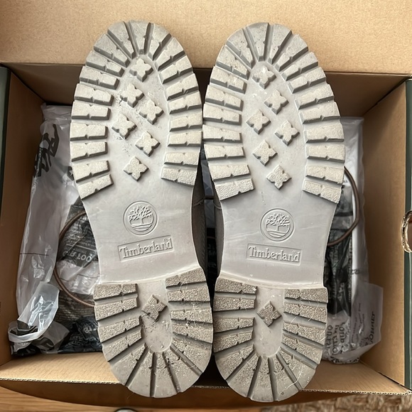 Timberland Carnaby Cool Taupe Suede - Picture 4 of 4